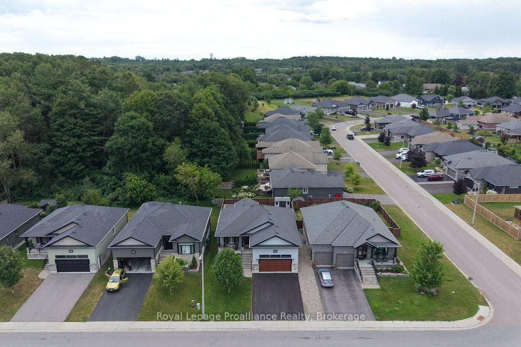 45 Ambrosia Terrace photo 5