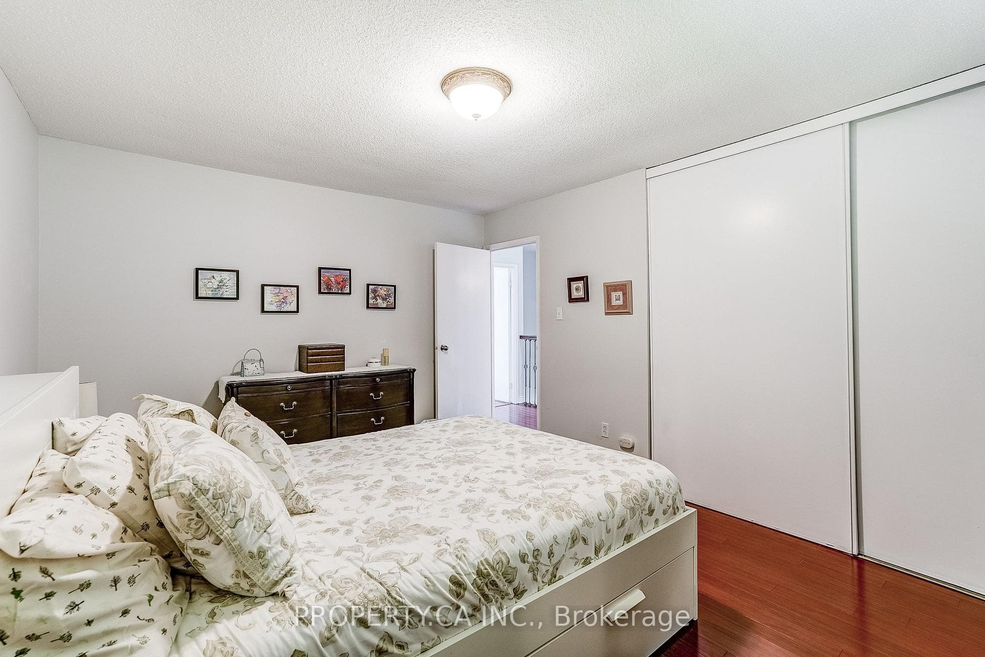 1050 Shawnmarr Road Unit 32 photo 22