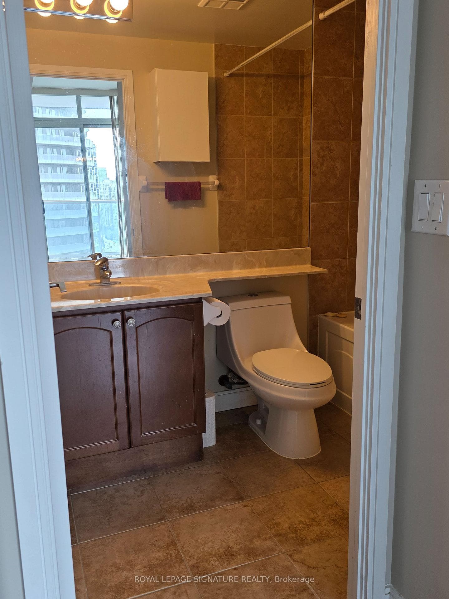 80 Absolute Avenue Unit 3106 photo 13