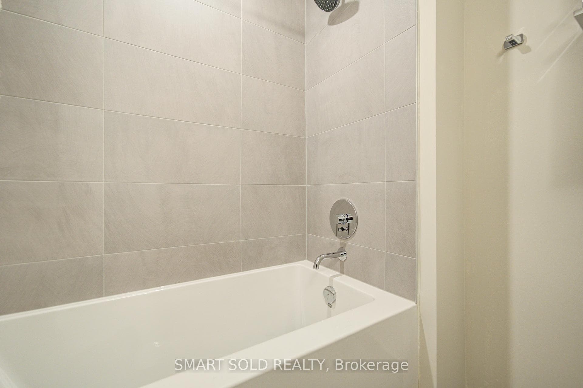 1000 Portage Parkway Unit 1807 photo 25