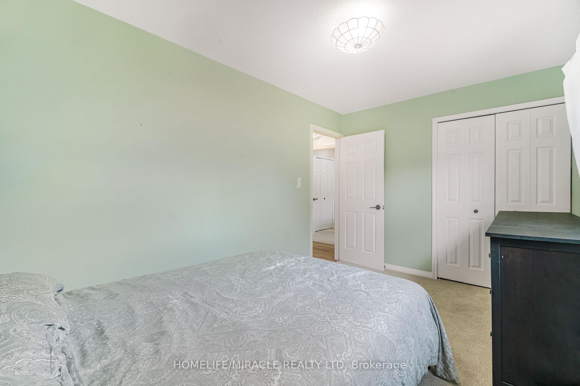23 Millpond Place photo 26