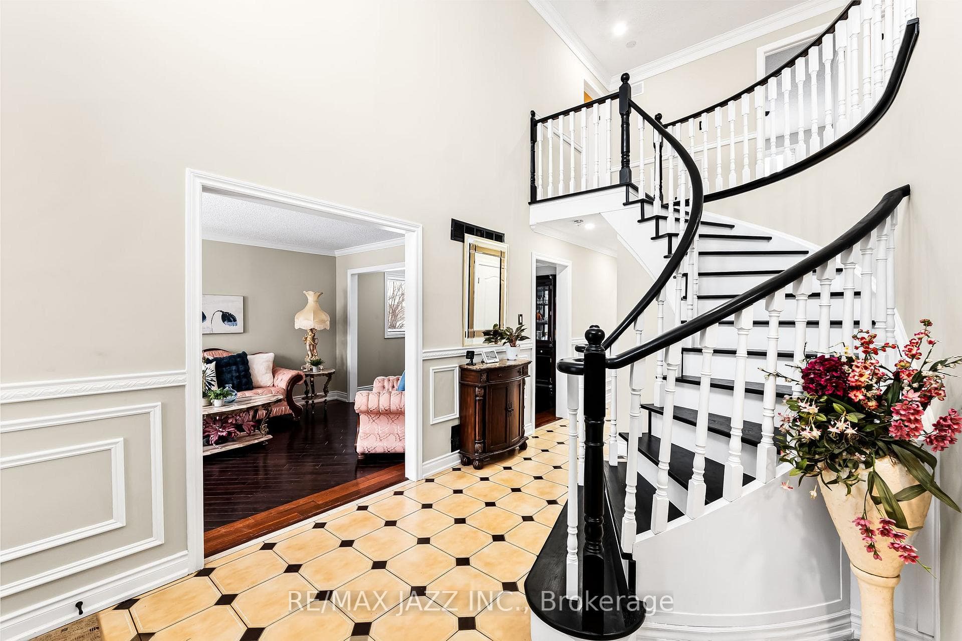53 Coxworth Avenue photo 4