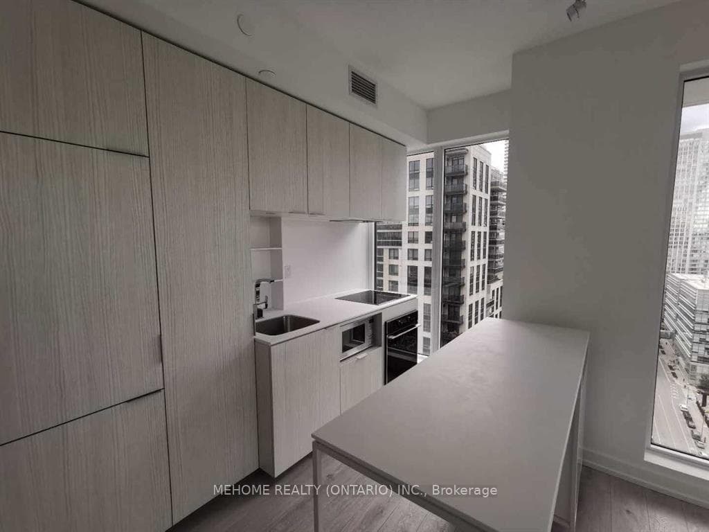 77 Shuter Street Unit 2613 photo 7