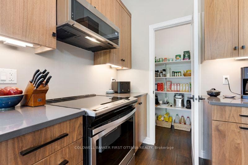 21 Seabert Drive photo 12