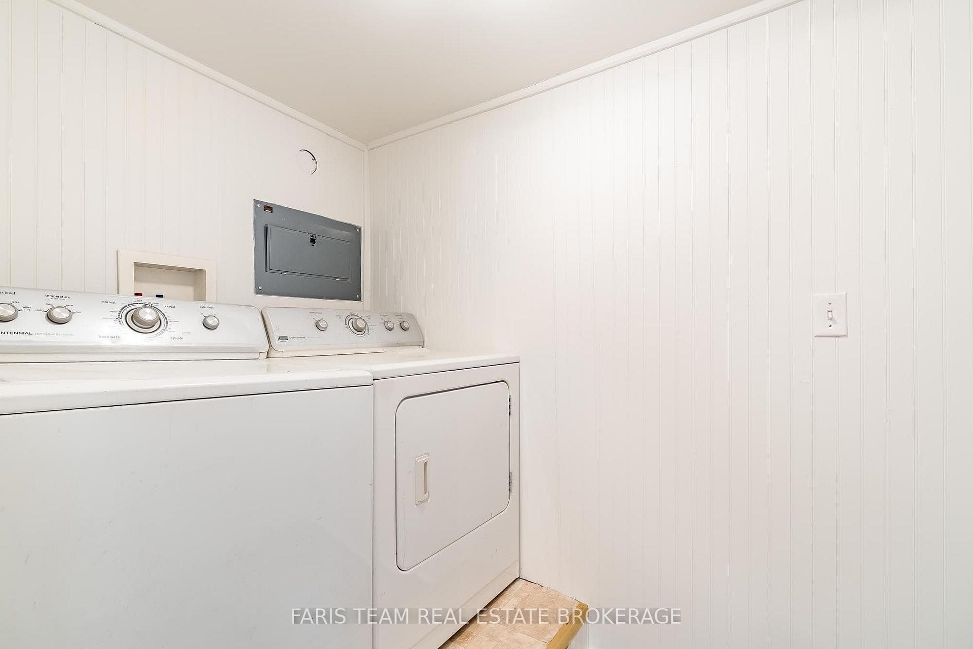 308 Russell Street photo 15