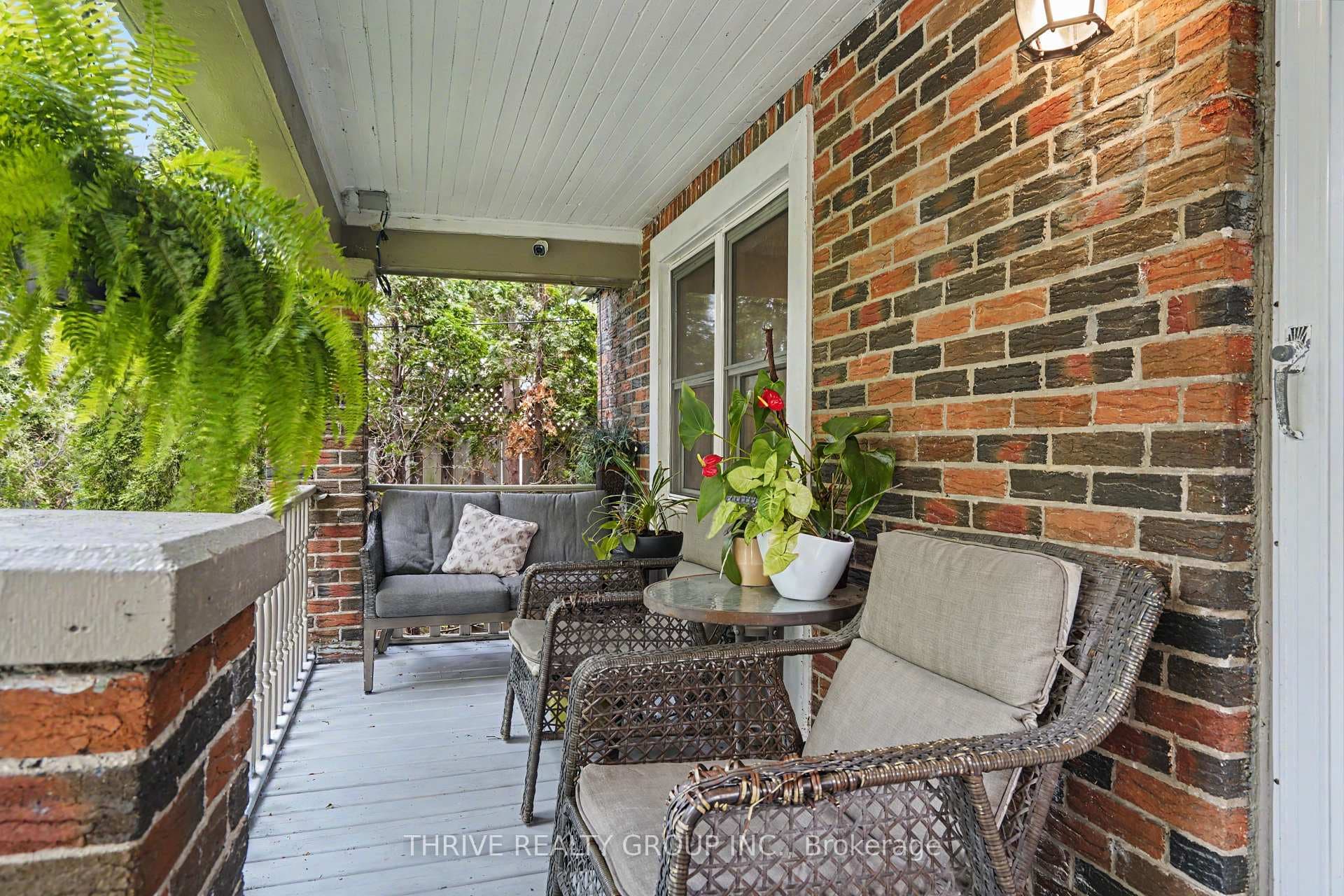 Charming, covered front porch