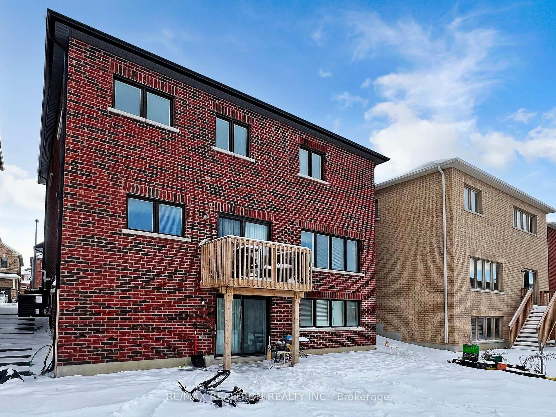 22 Pietrowski Drive Unit Upper photo 39