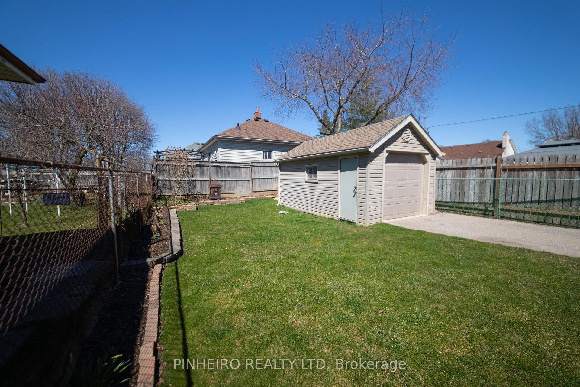 84 Homan Street photo 11