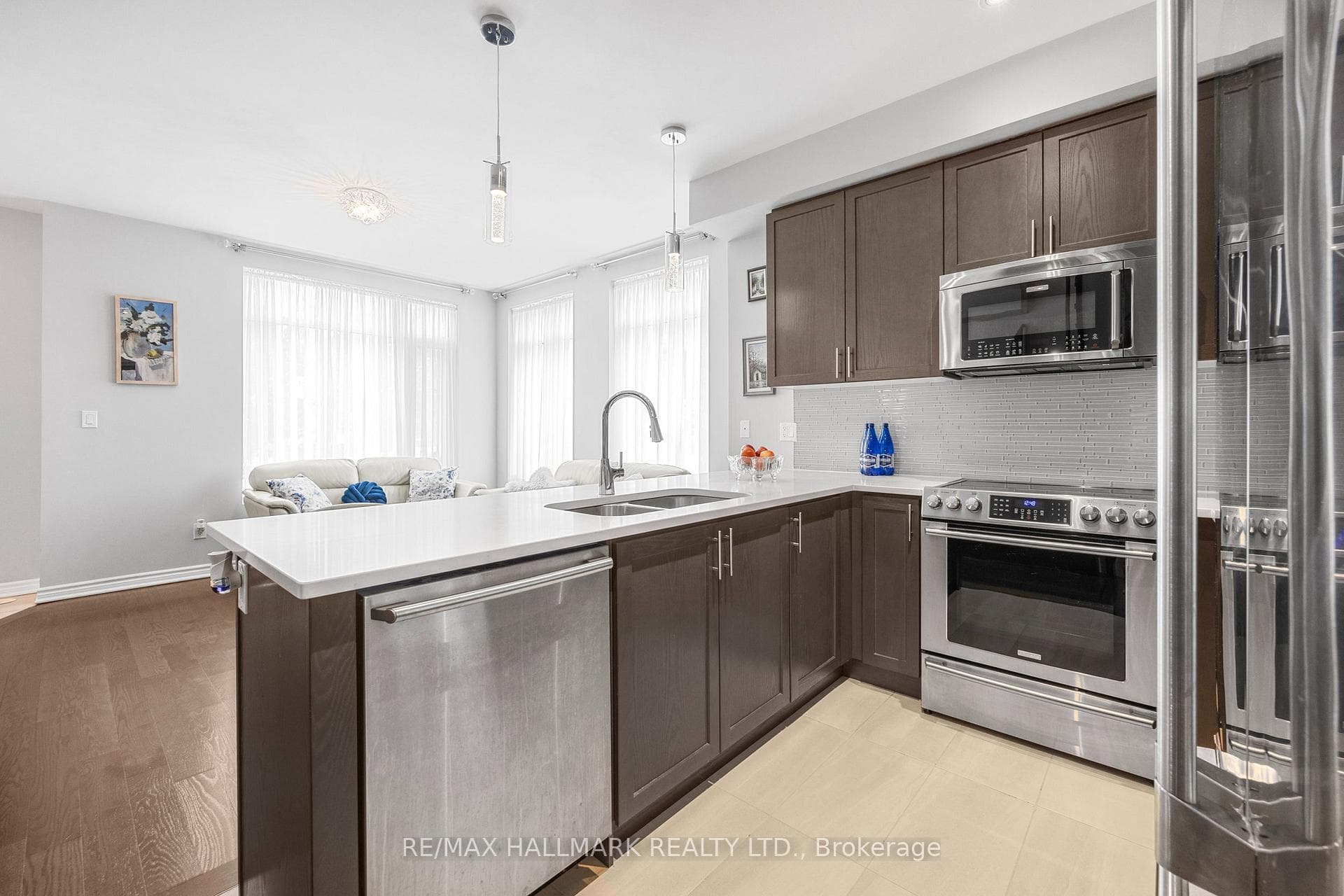 26 Applewood Lane Unit 44 photo 12