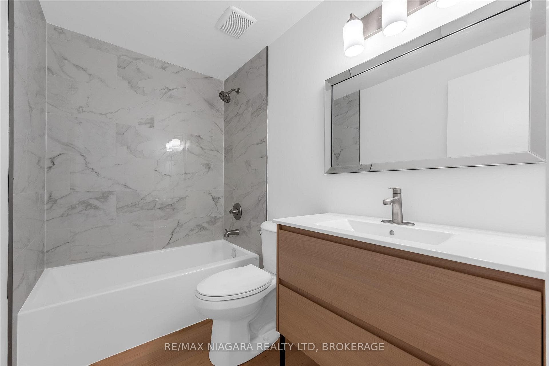 2 BALDWIN Crescent photo 13
