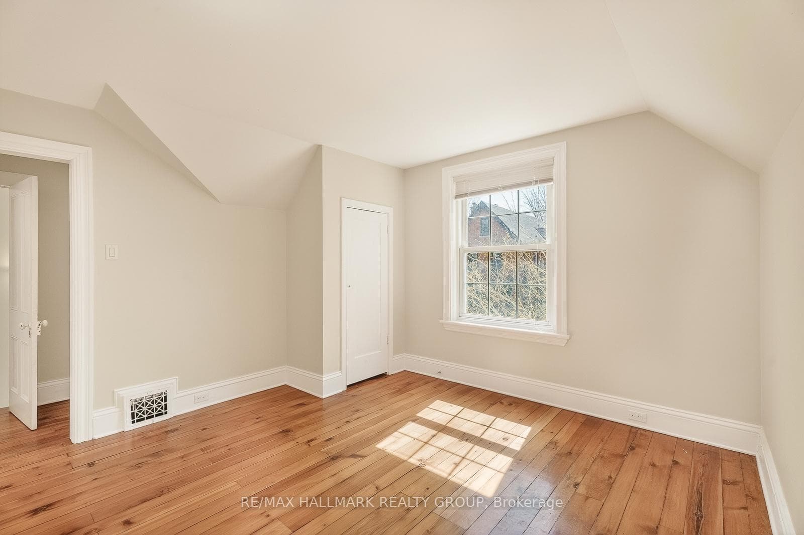 89 Waverley Street photo 29