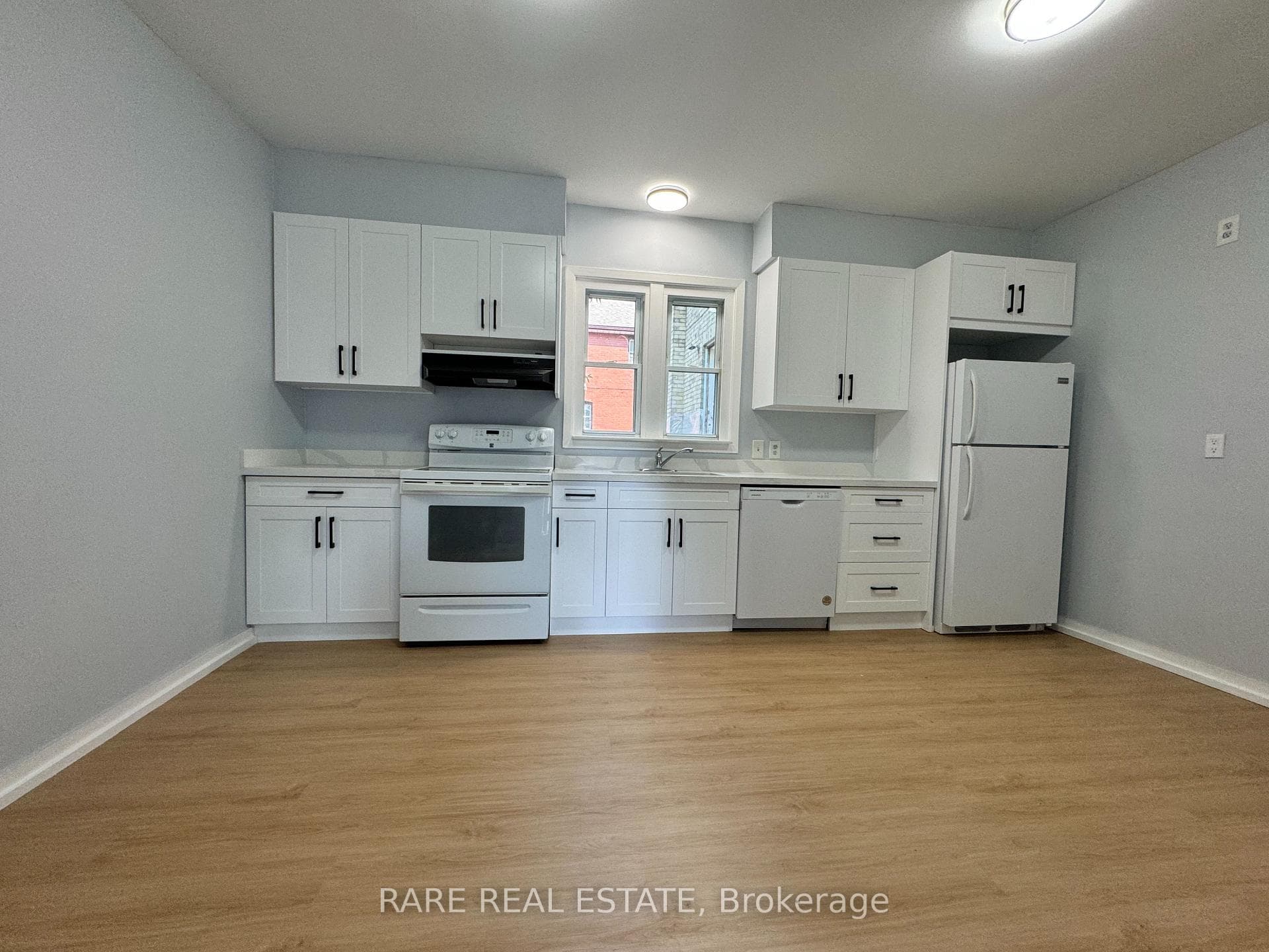 210 Albert Street Unit 1 photo 22