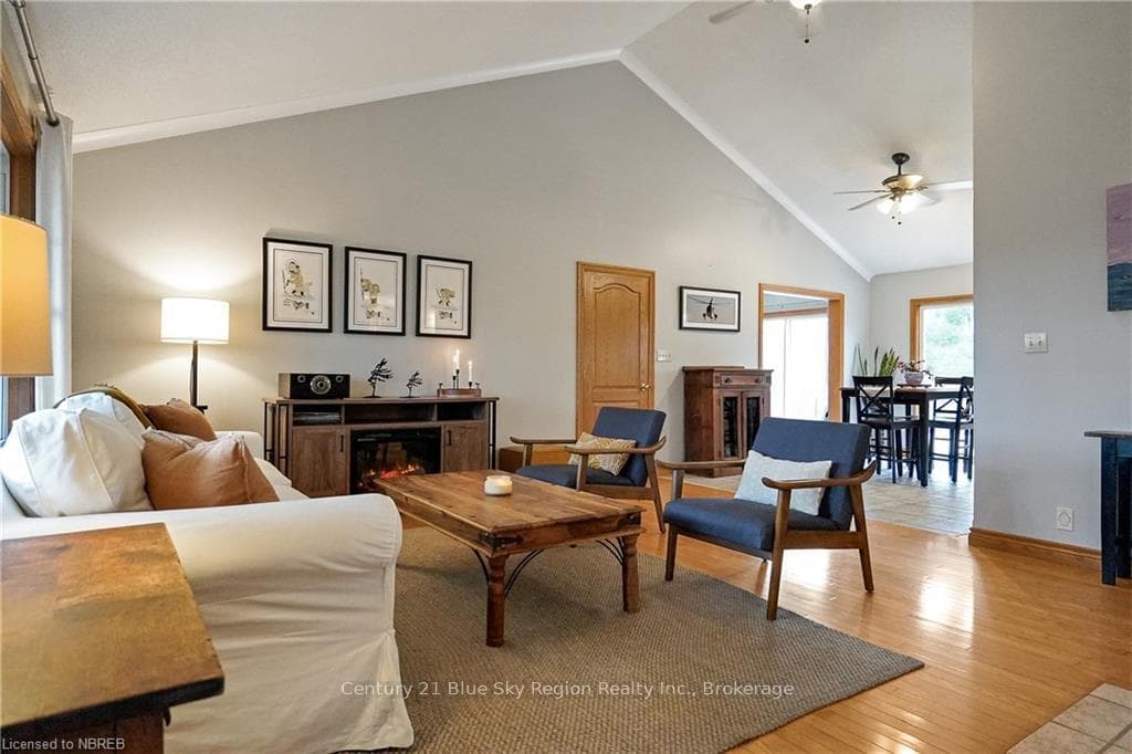 119 HILLCREST Road photo 6