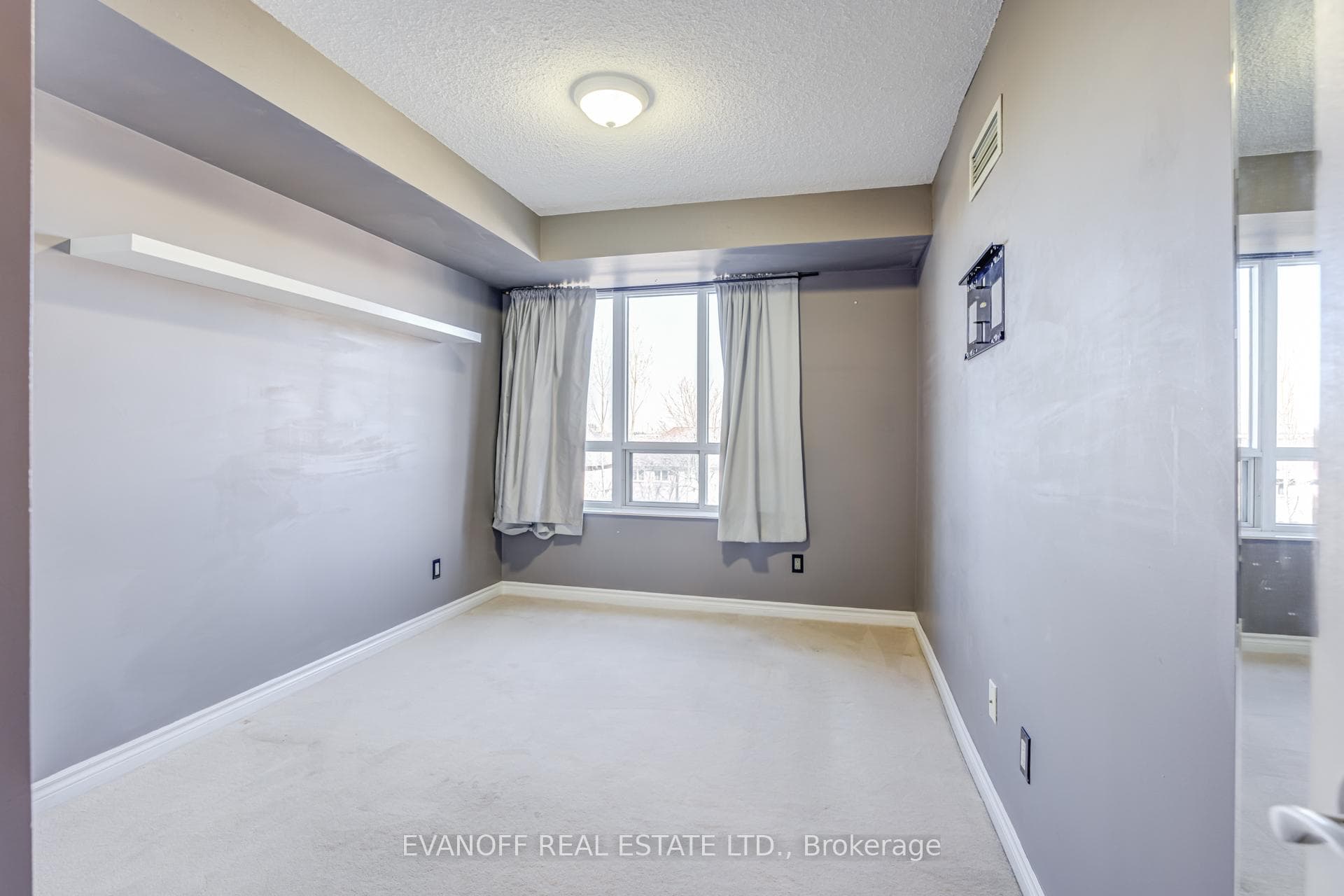 8 Mondeo Drive Unit 309 photo 12