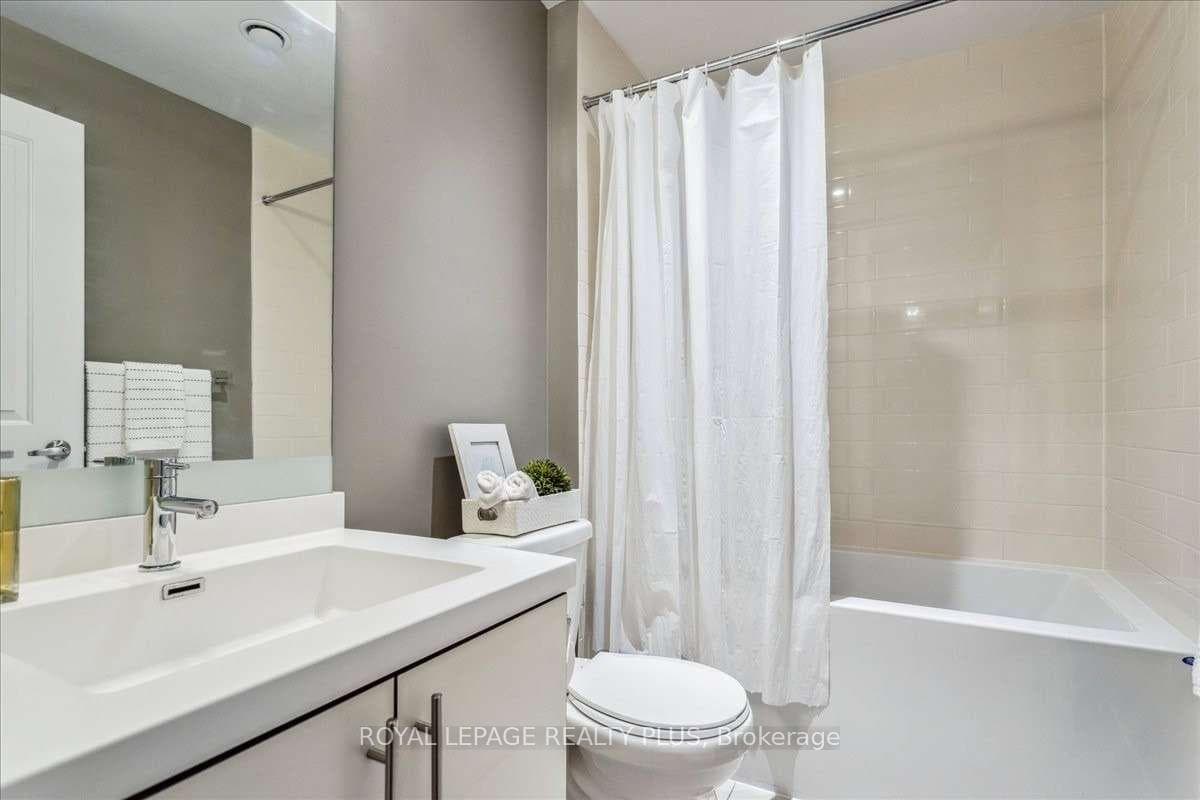 65 Speers Road Unit Ph9 photo 35
