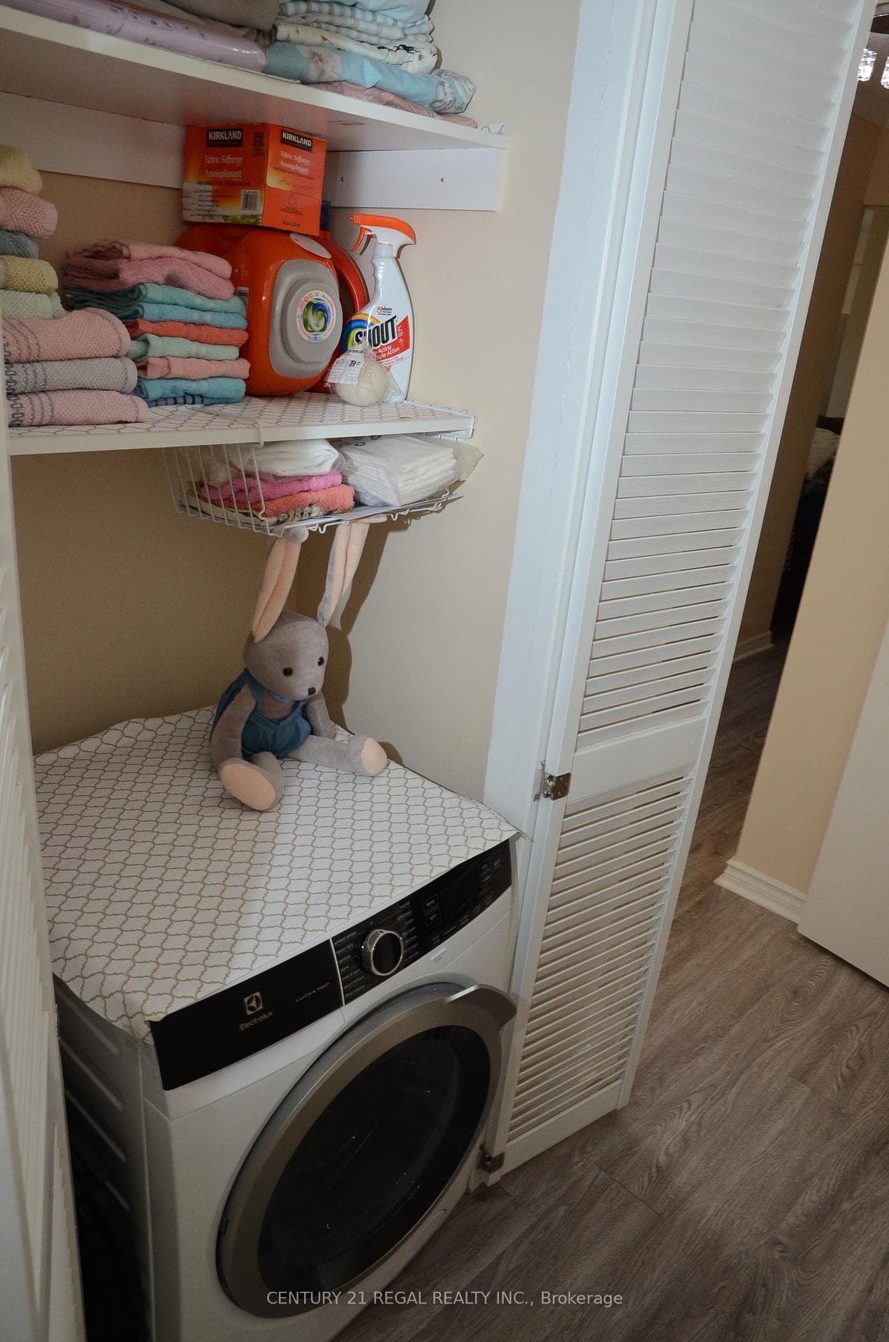 2550 Pharmacy Avenue Unit 312 photo 13