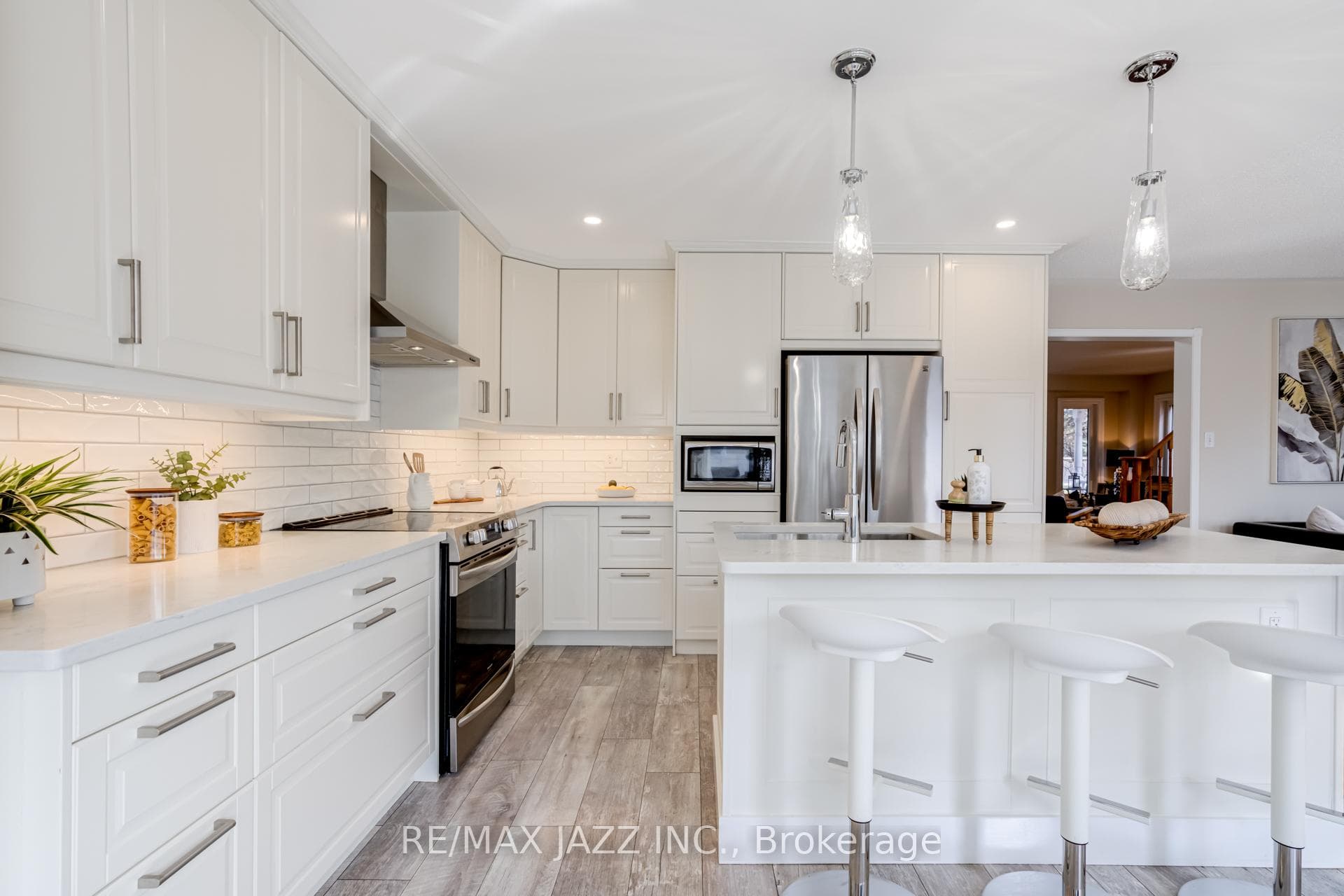 98 Matthewson Place photo 18