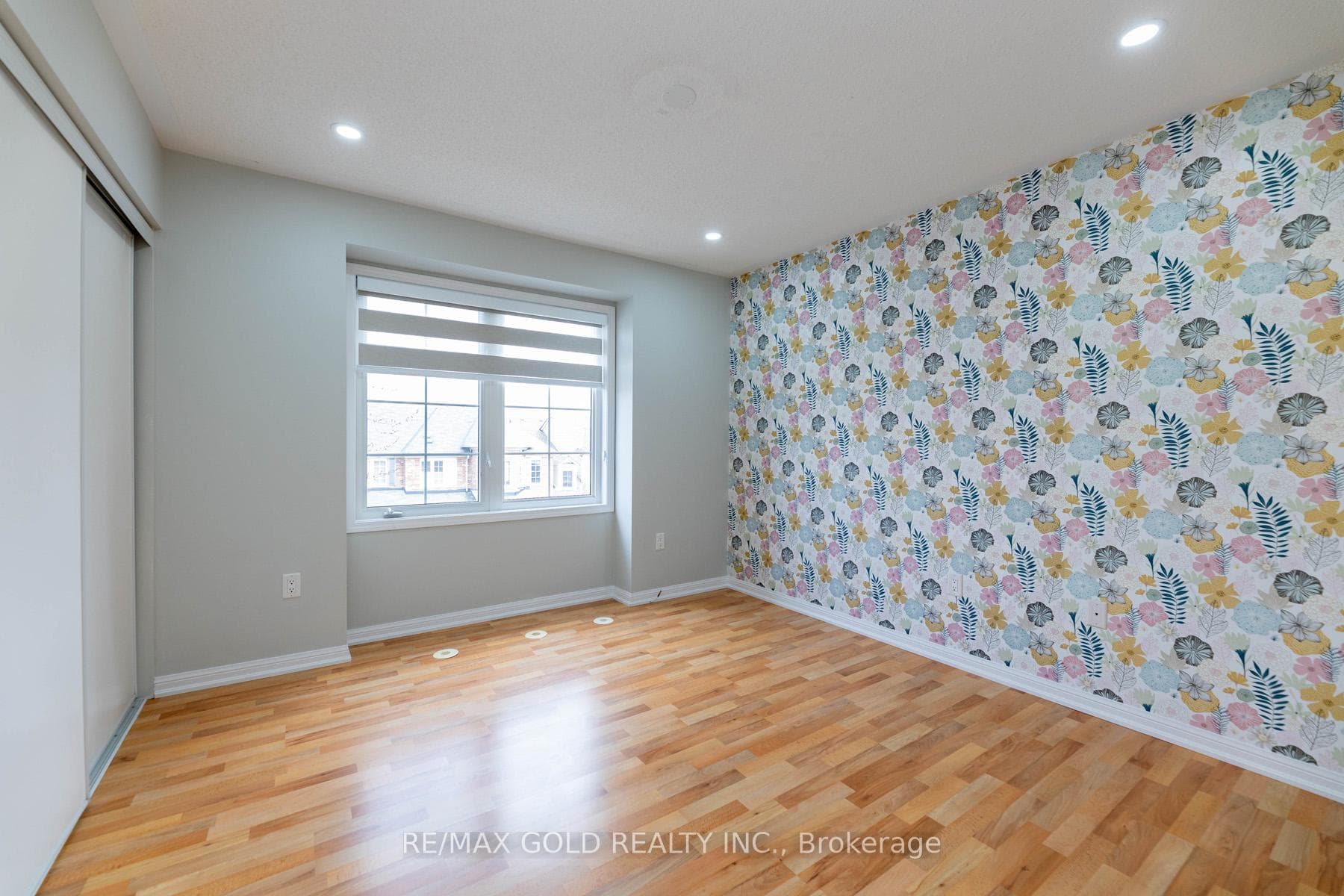 909 Hasselfeldt Heights photo 30