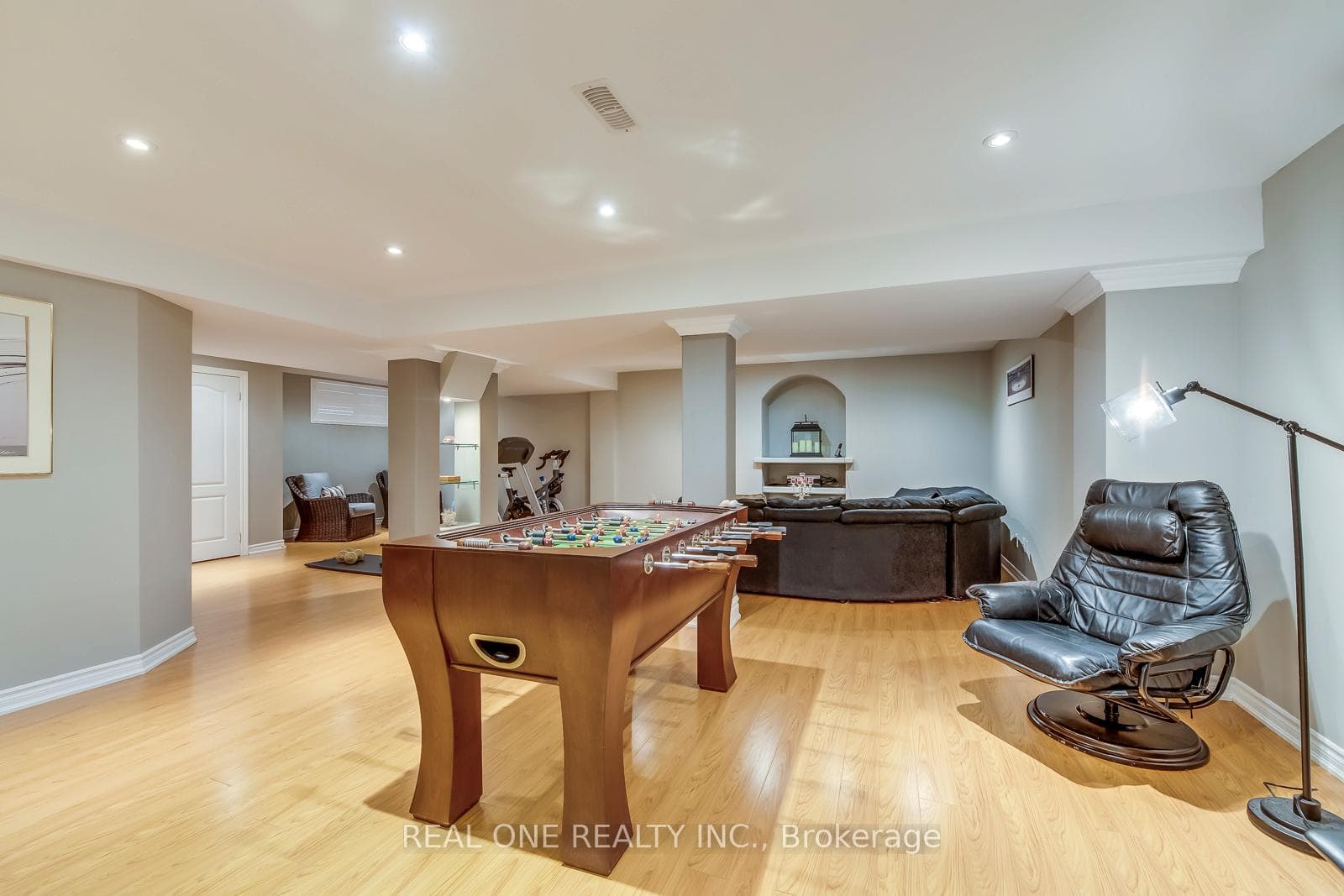 1154 Kestell Boulevard photo 33