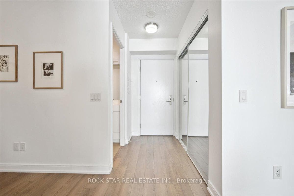 20 Thomas Riley Road Unit 1510 photo 6