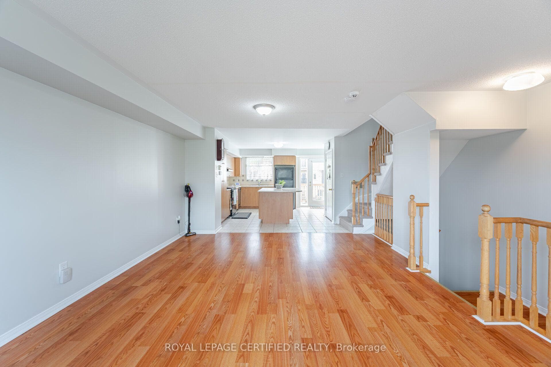 4861 Half Moon Grove Unit 16 photo 7