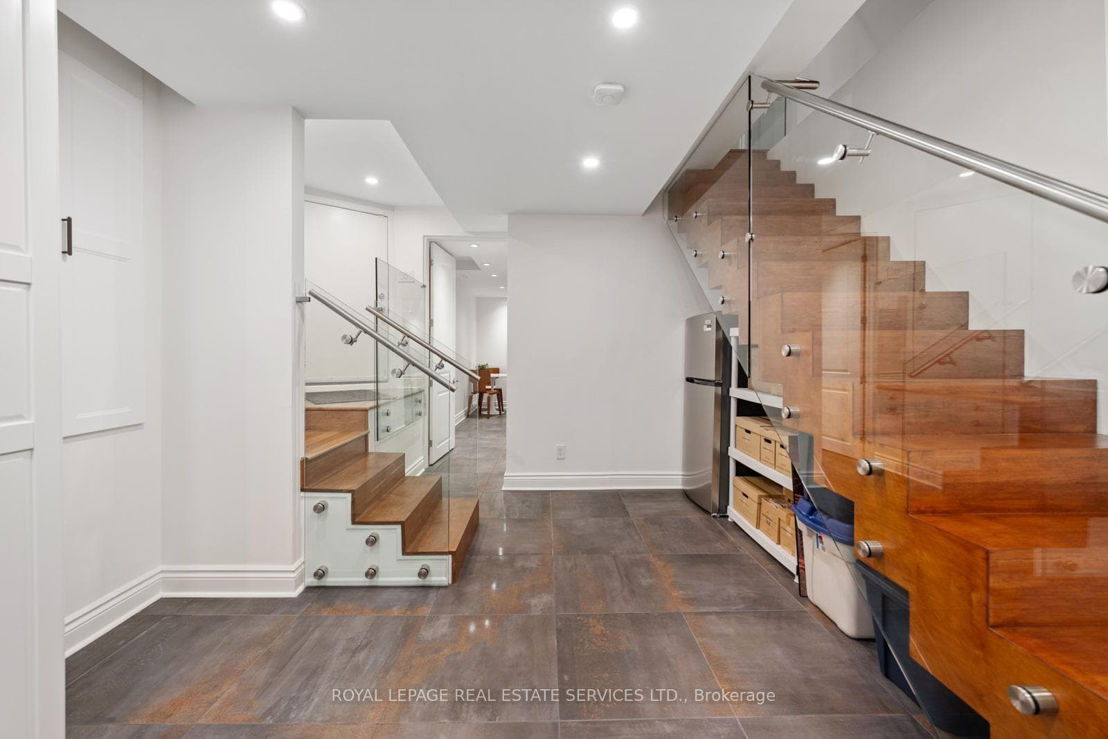 148 Wallace Avenue photo 37