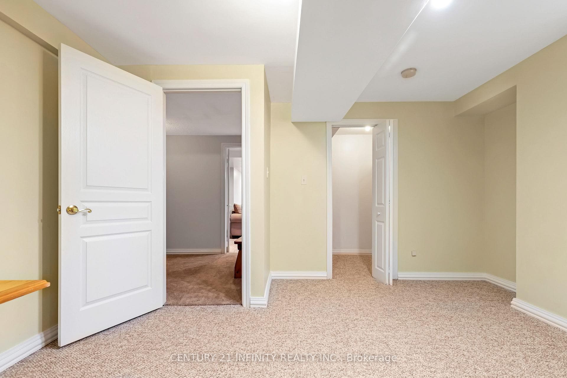 118 Sprucewood Crescent photo 25