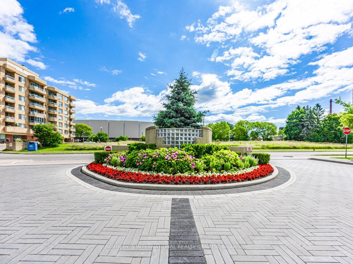 10 Torresdale Avenue Unit PH7 photo 31