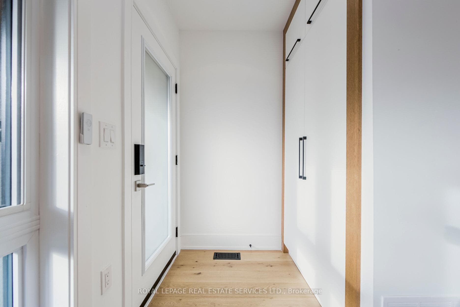 85 Gough Avenue photo 4