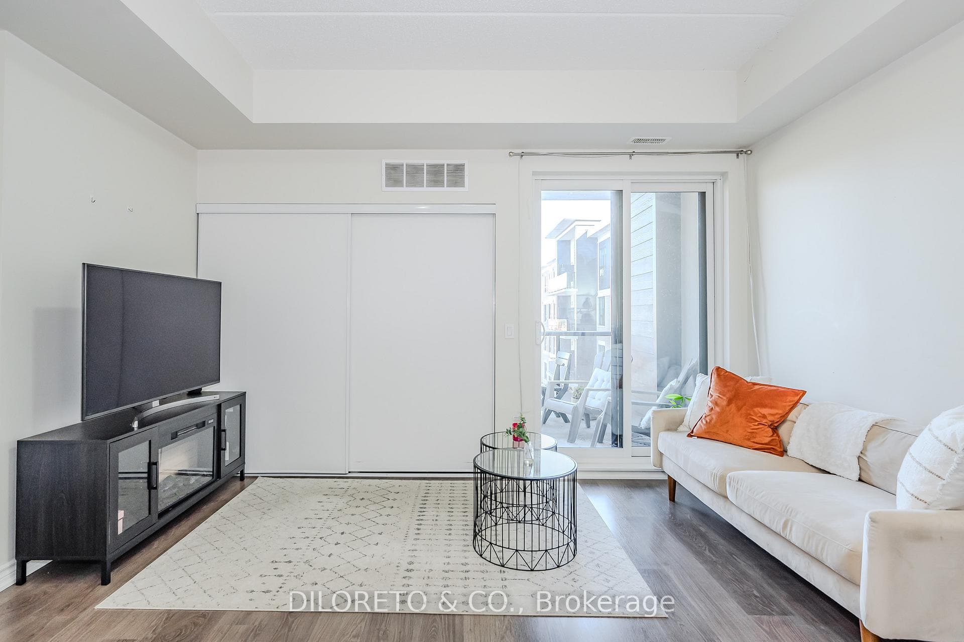1280 Gordon Street Unit 317 photo 10