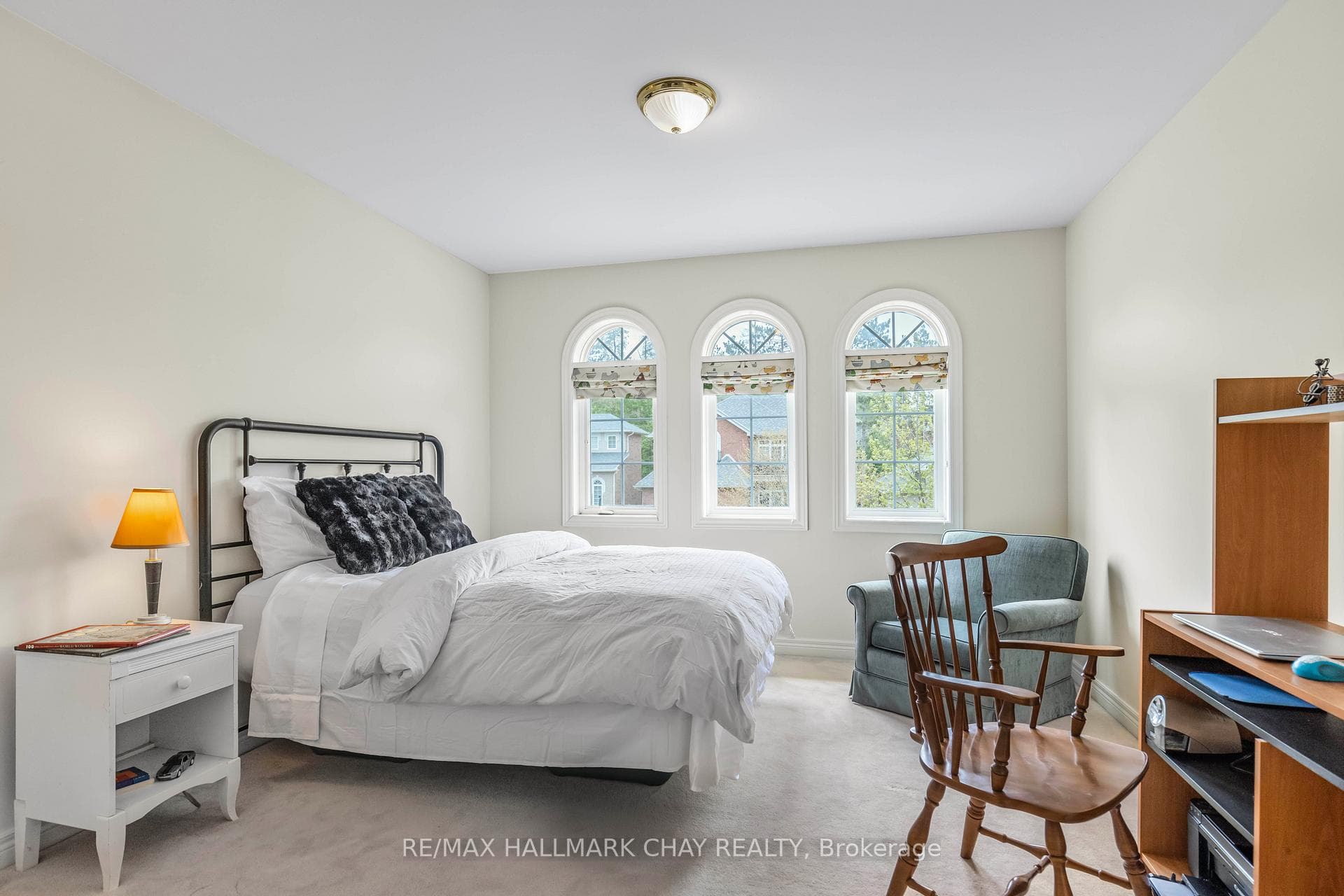 96 Cumming Drive photo 20