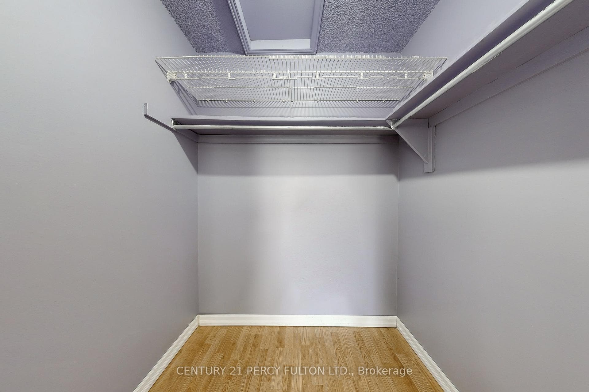 1813 Bronte Square photo 30