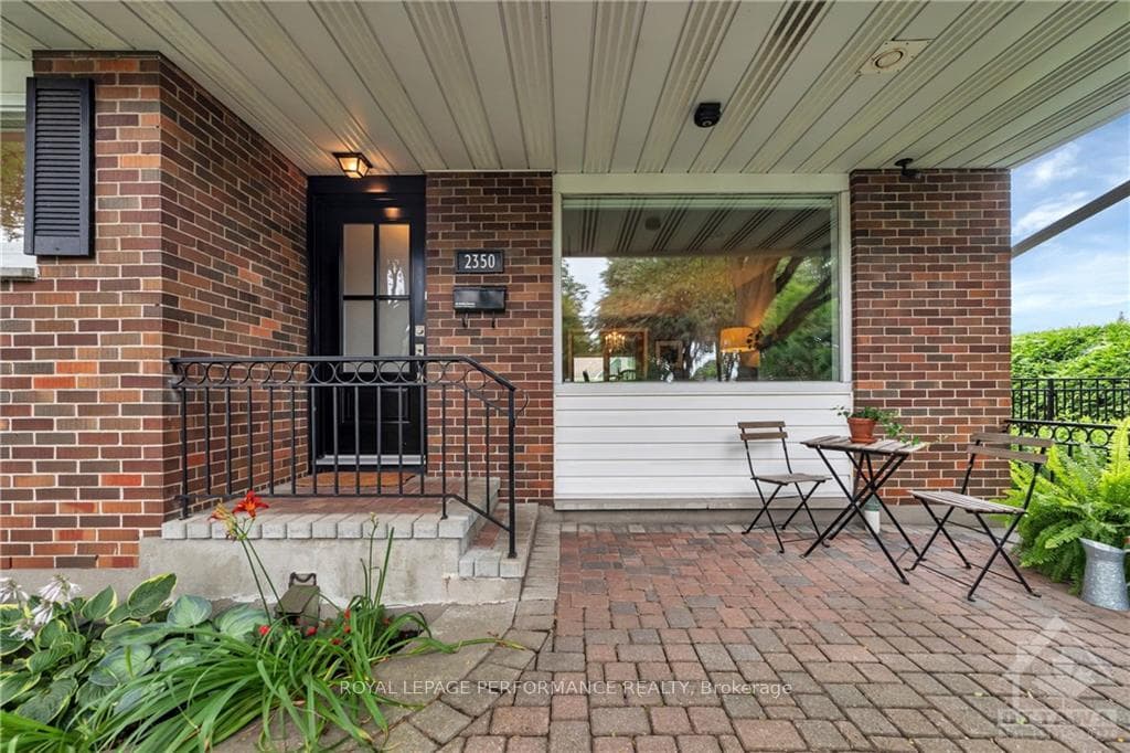 2350 DRURY Lane photo 4