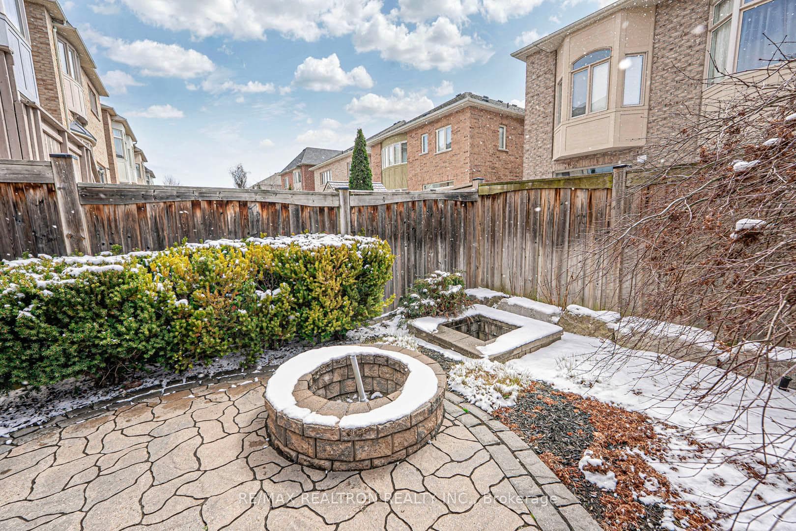 64 Gorman Avenue photo 39