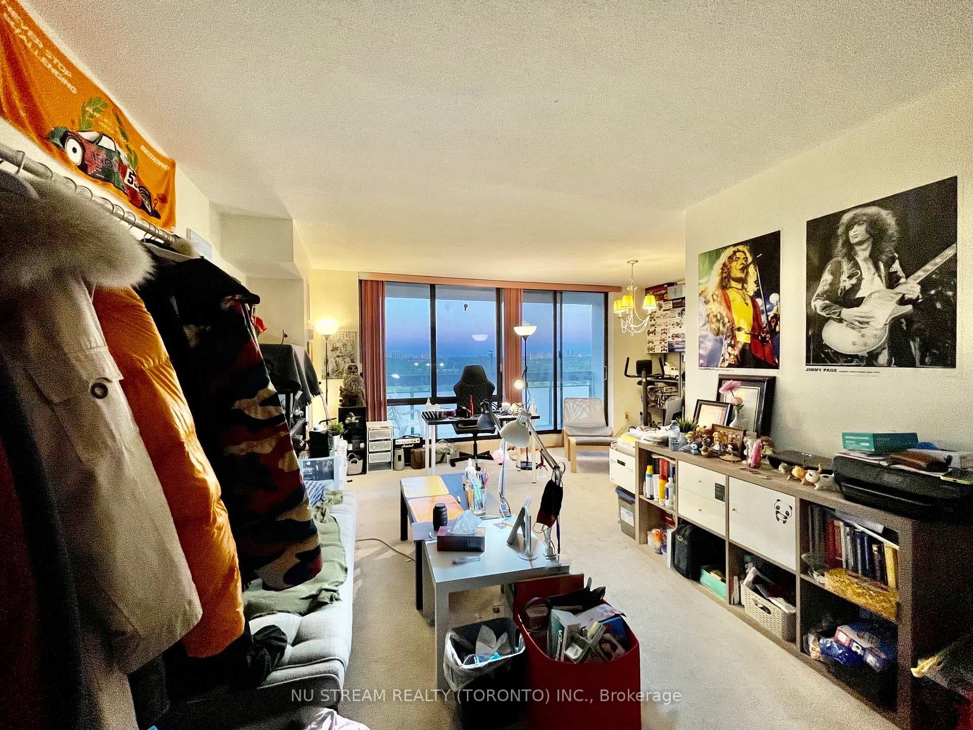 350 Seneca Hill Drive Unit 1215 photo 3