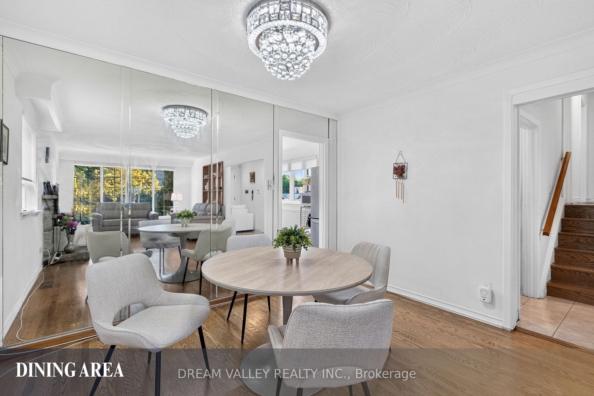 51 Sloley Road photo 11