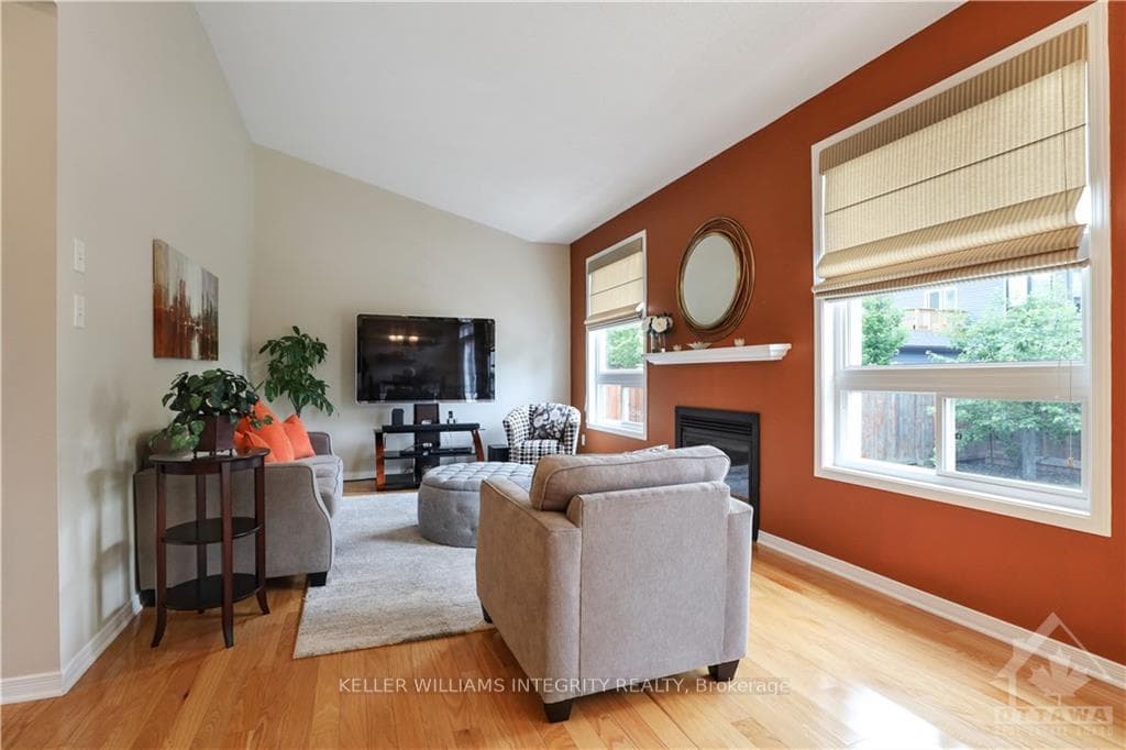 412 LANDSWOOD Way photo 12