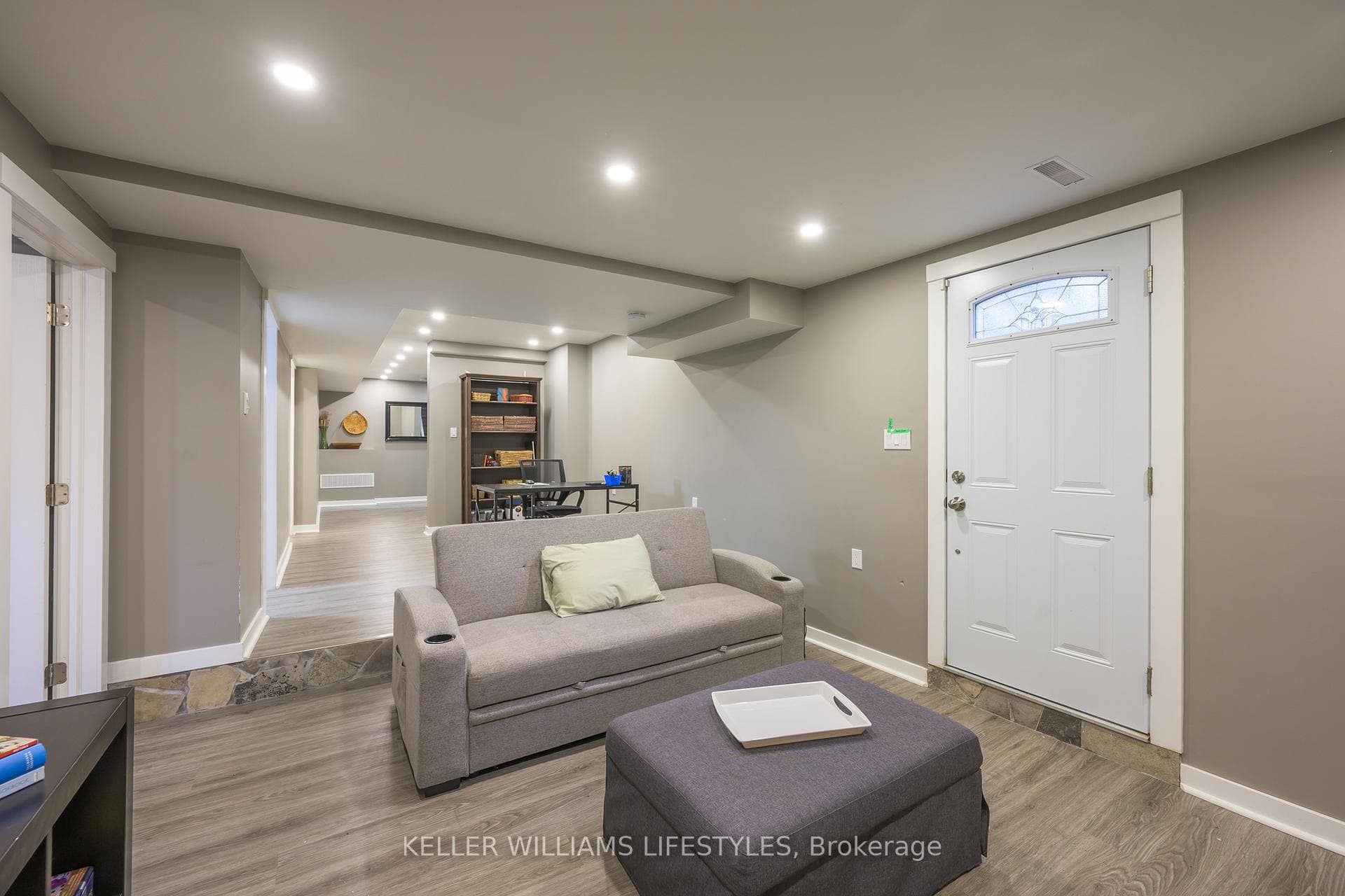 526 Cuthbert Circle photo 5