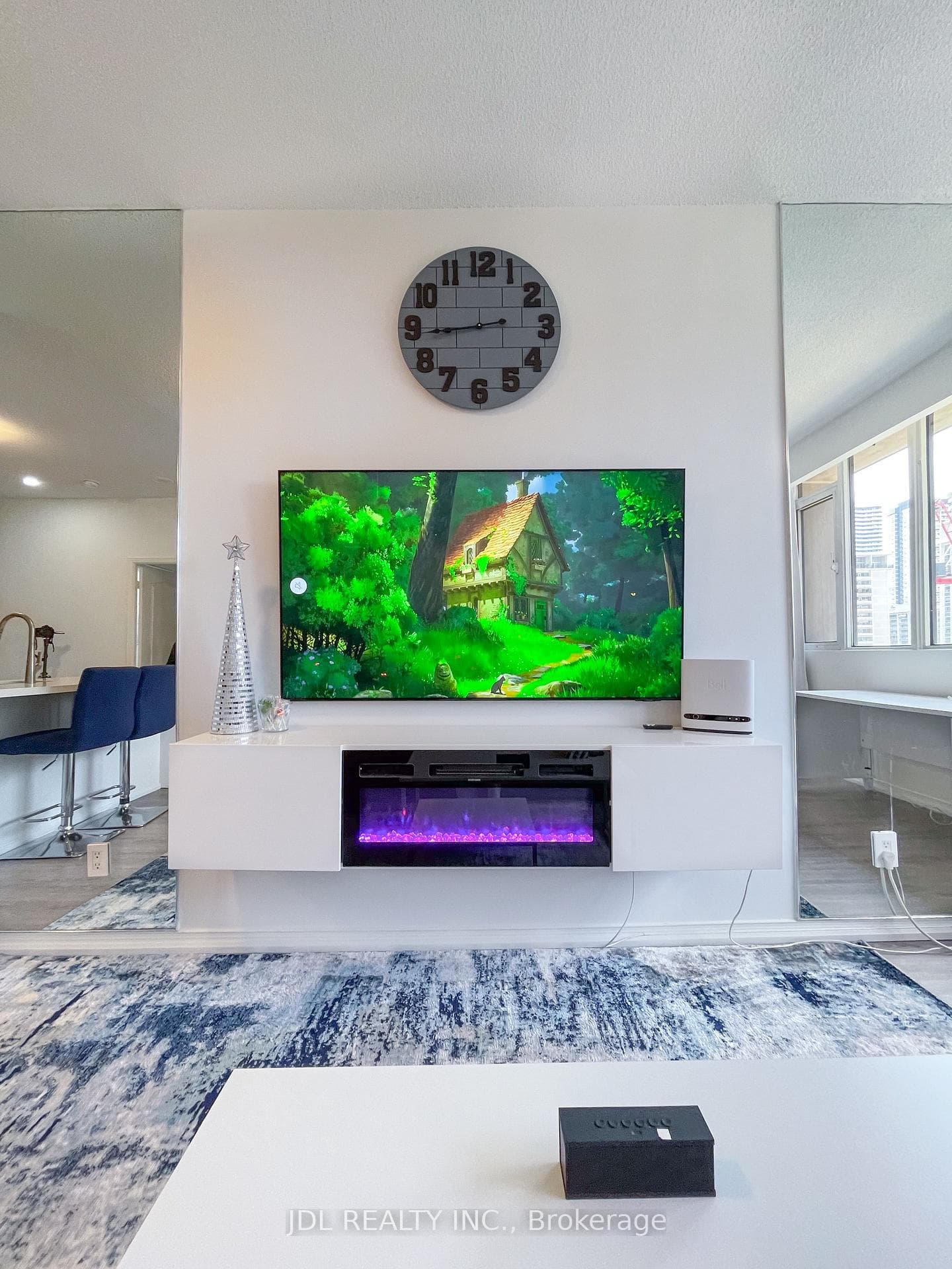 555 Yonge Street Unit 510 photo 13