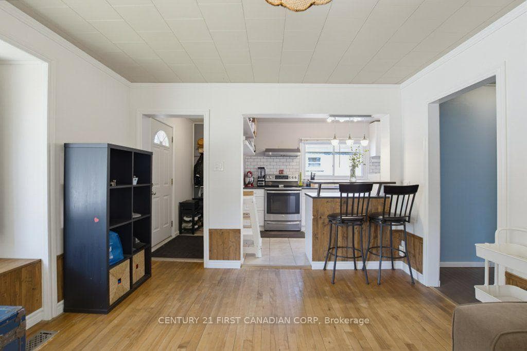 3 Parkside Drive photo 9