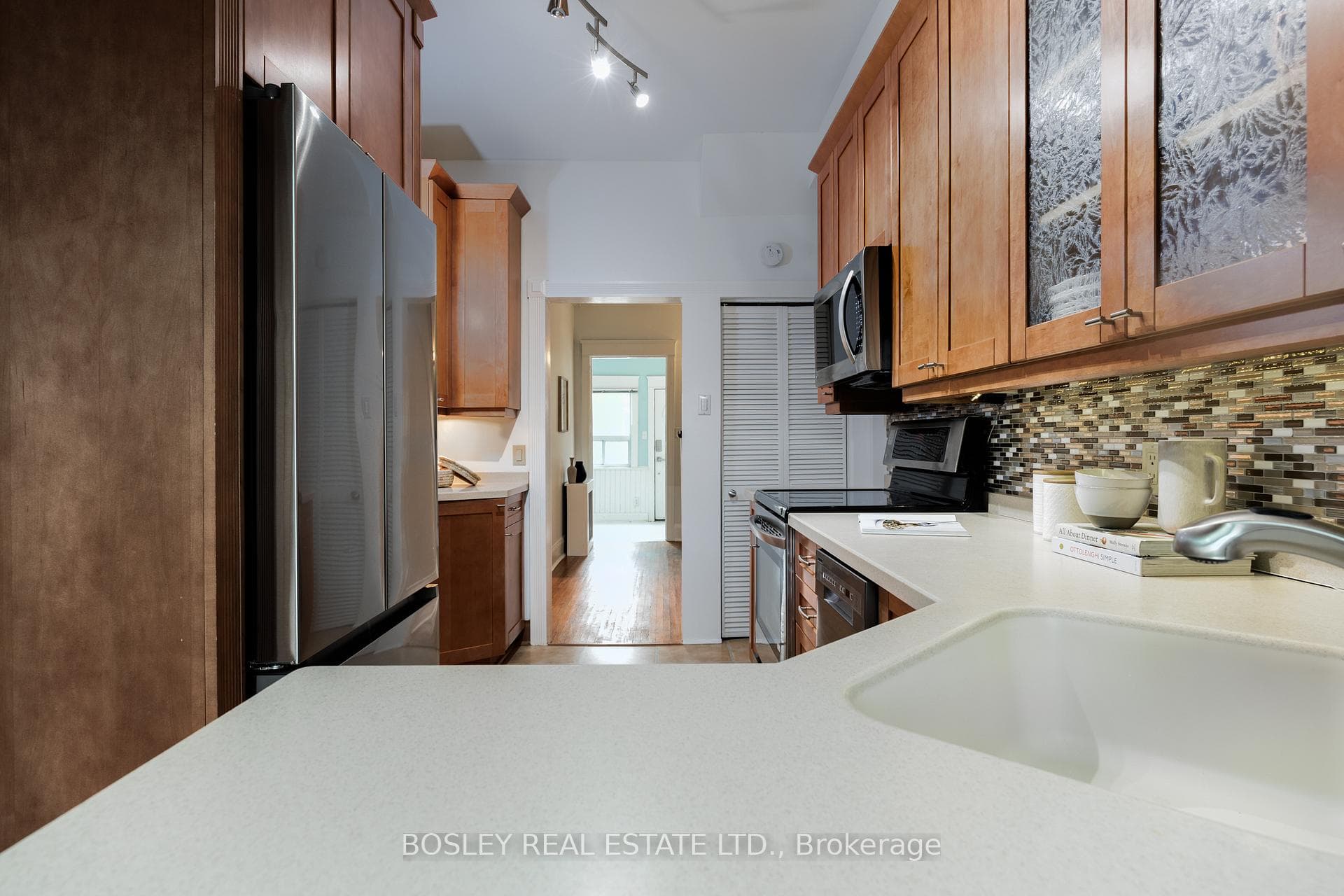 185 Courcelette Road photo 11