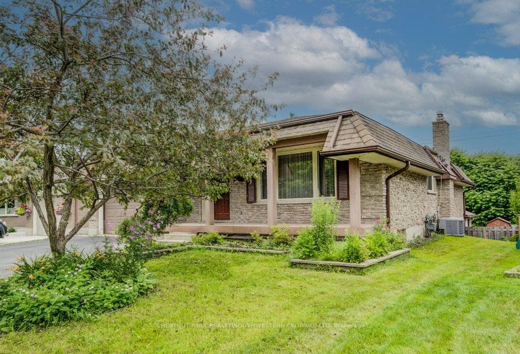 386 Lakeview Road photo 3