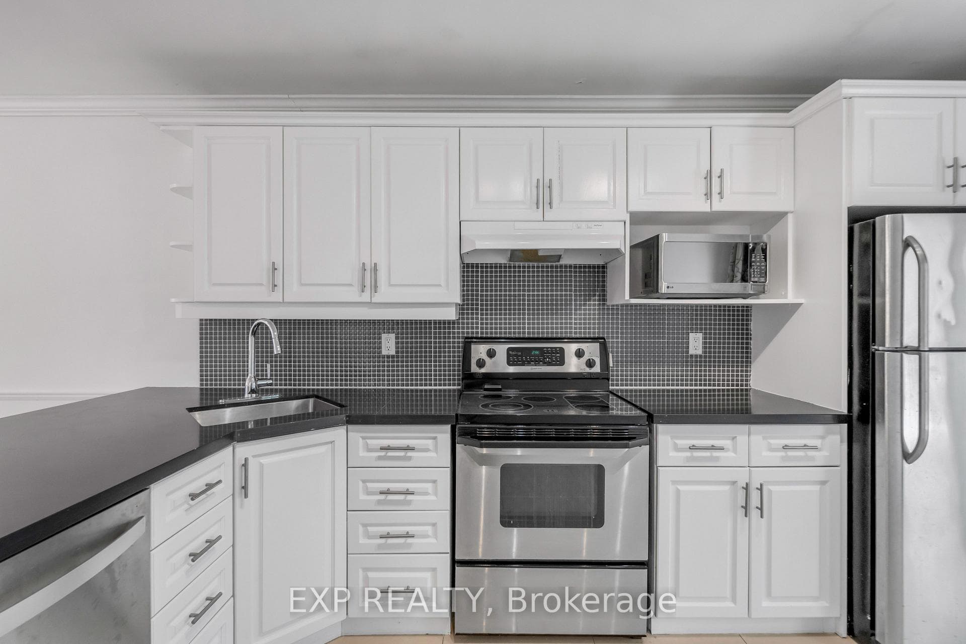 23 Struthers Street photo 13