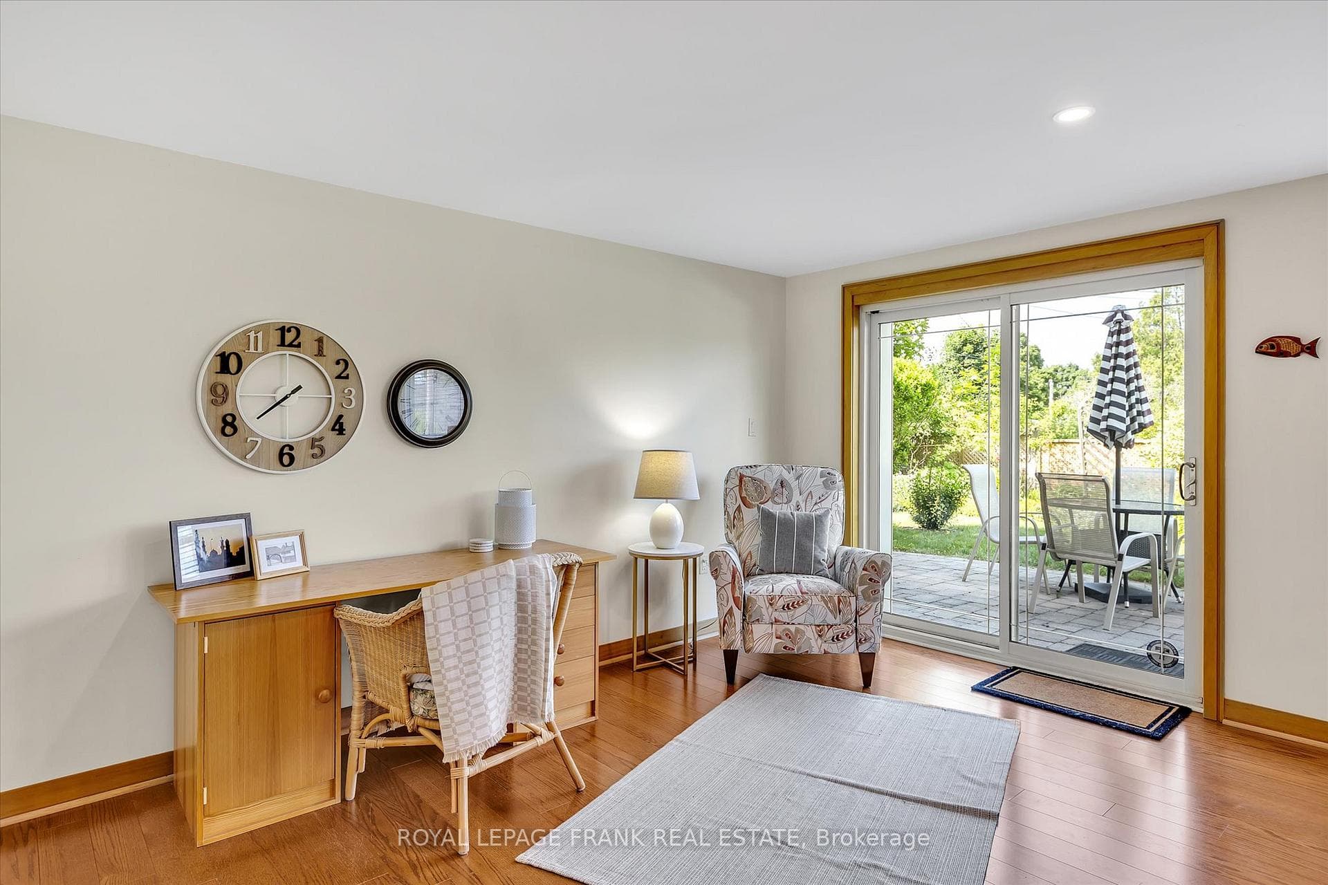 455 Manorhill Avenue photo 27