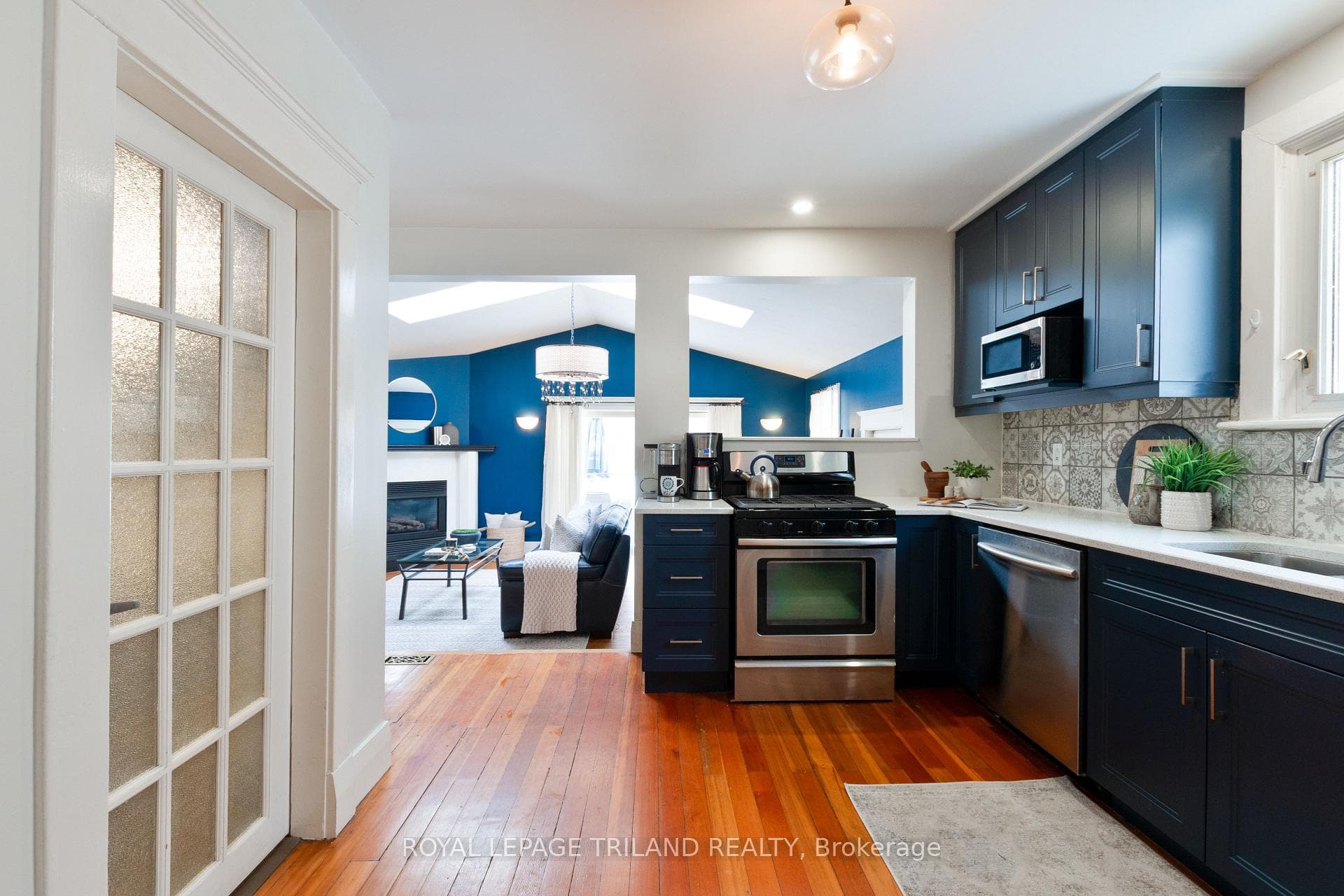30 Elmwood Place photo 17