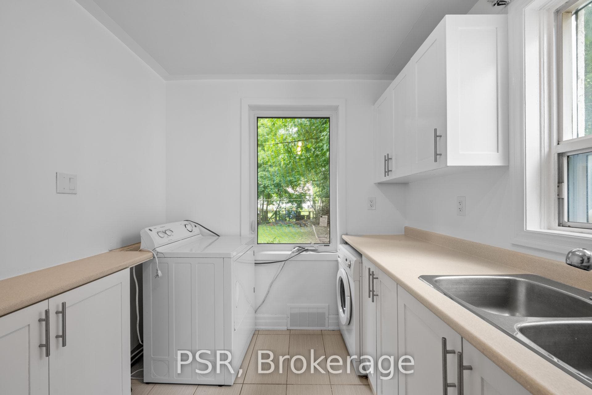 18 Grandview Avenue Unit Main Fl photo 15