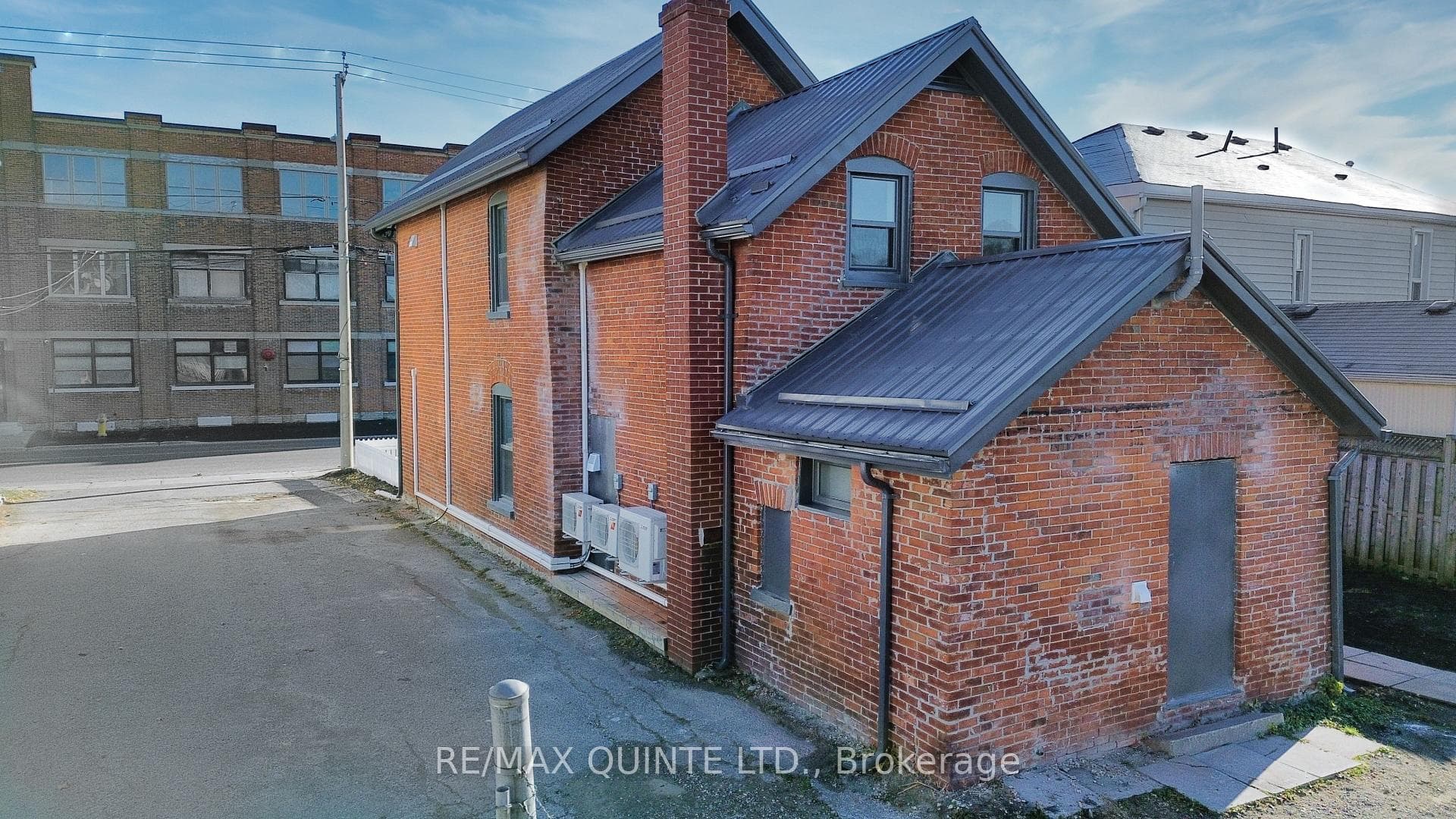 256 Coleman Street photo 37