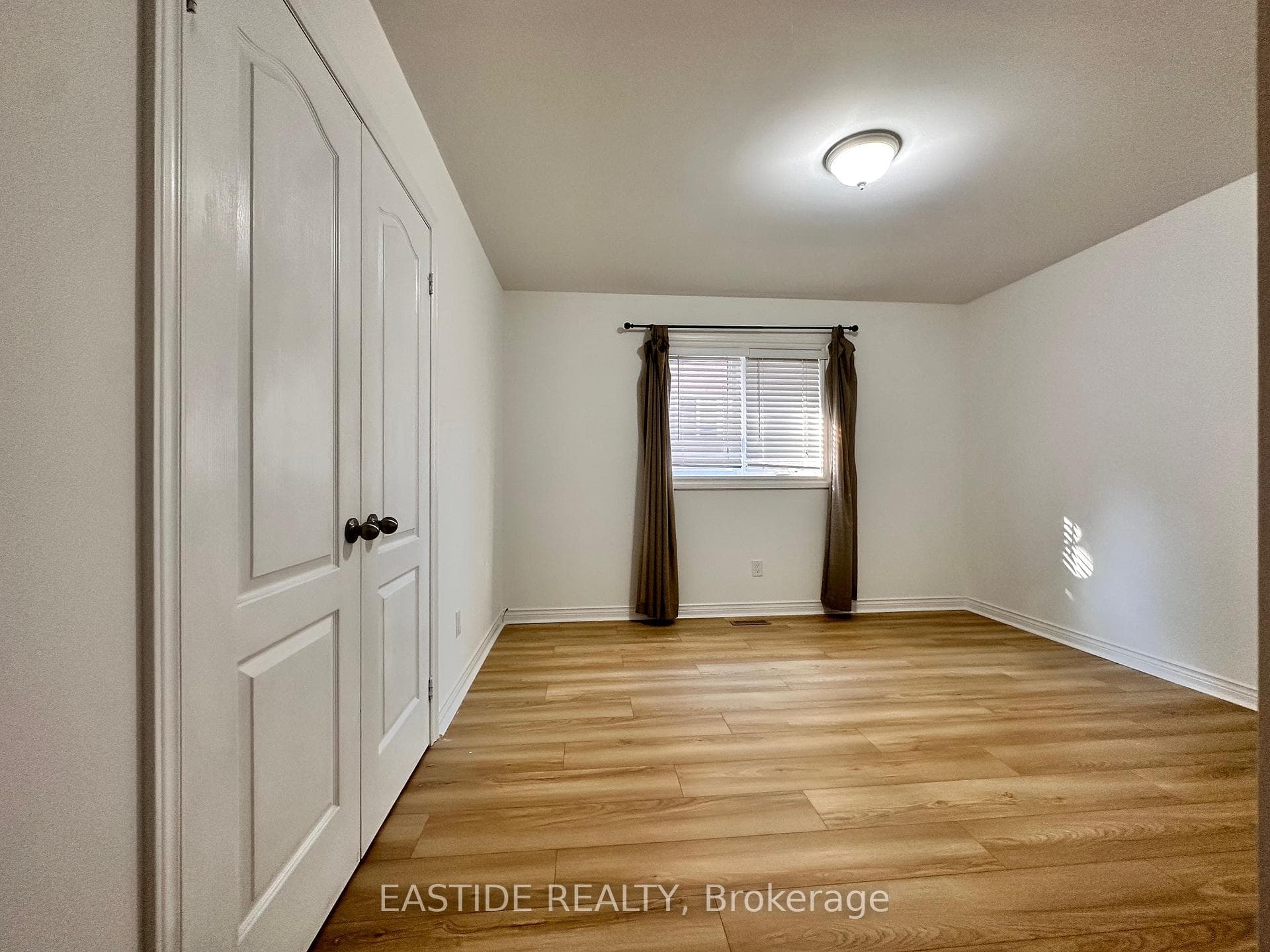 638 Goodyear Crescent photo 18