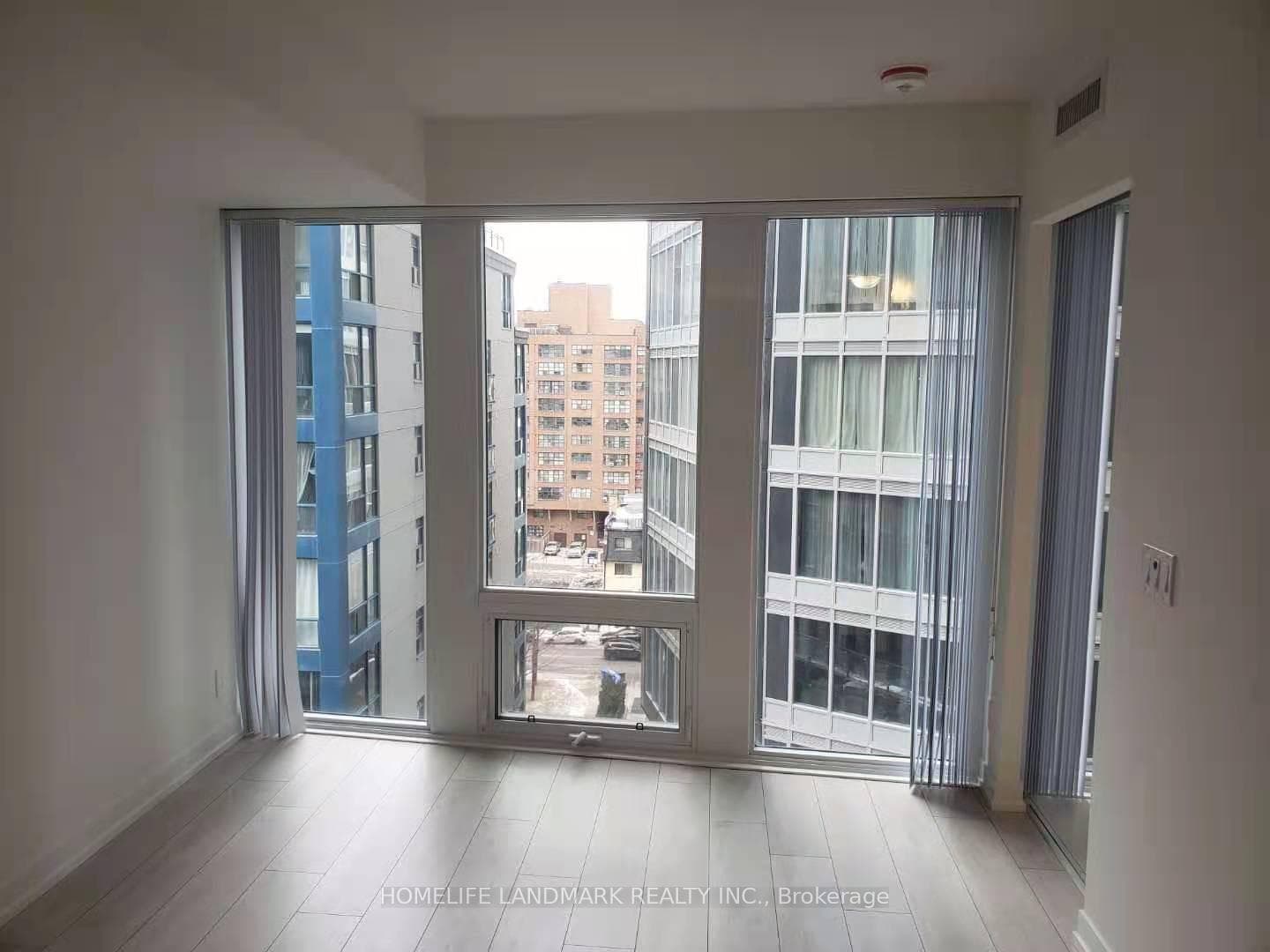 60 Shuter Street Unit 917 photo 8