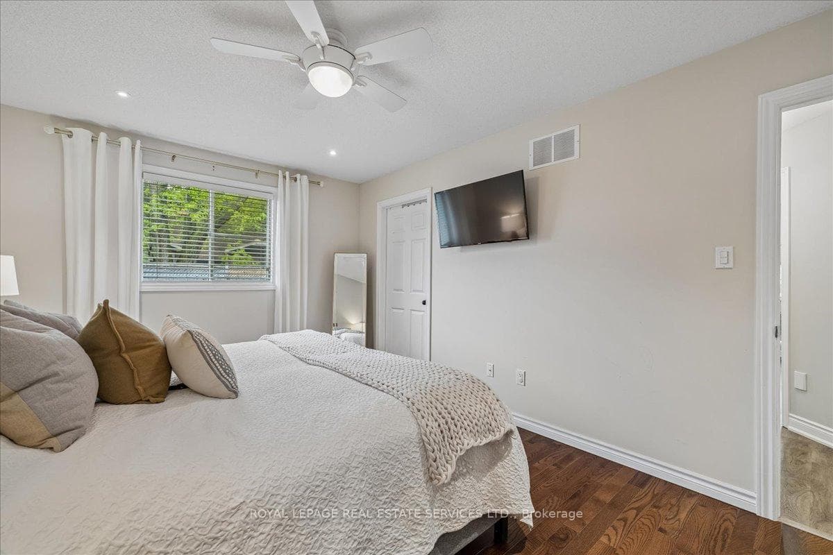 147 Valridge Drive photo 19